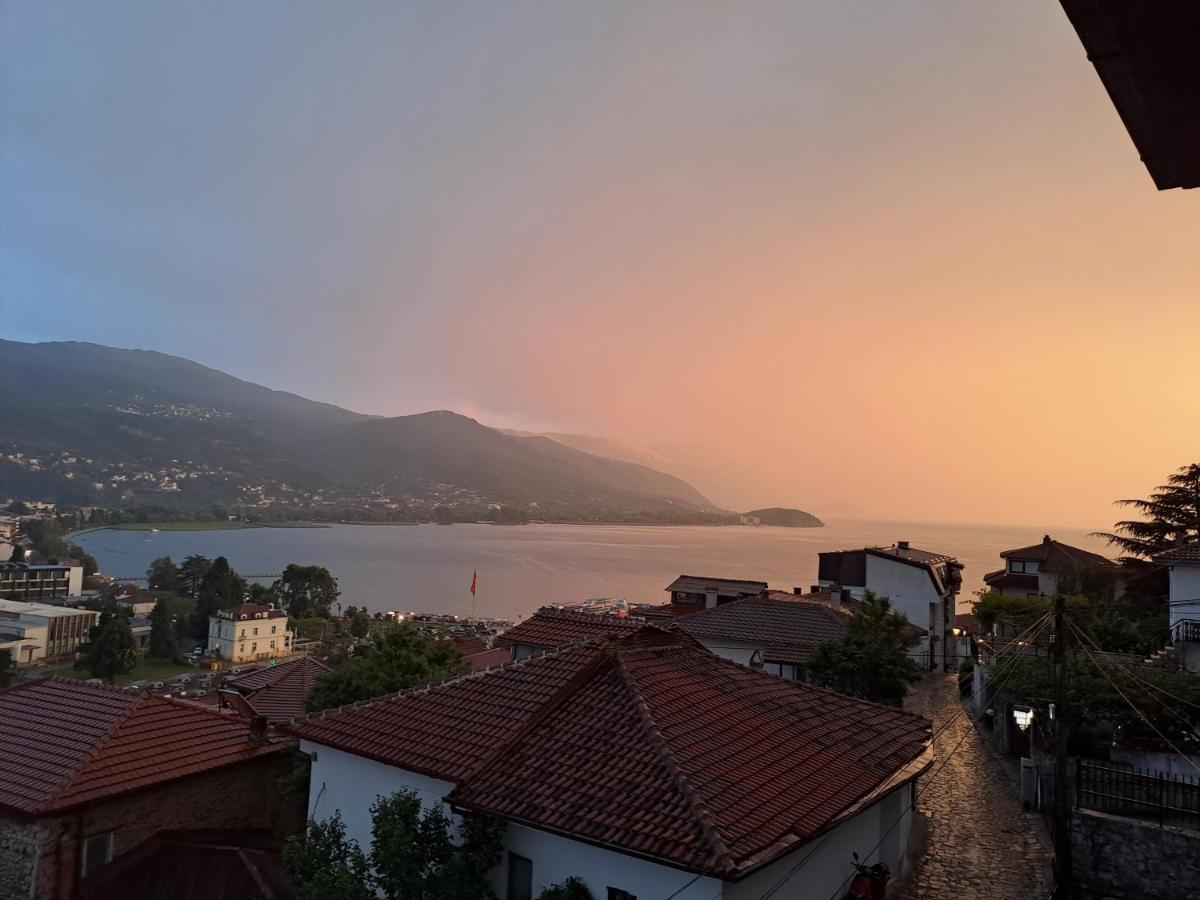 Sun & Moon Apartment Ohrid Exterior photo